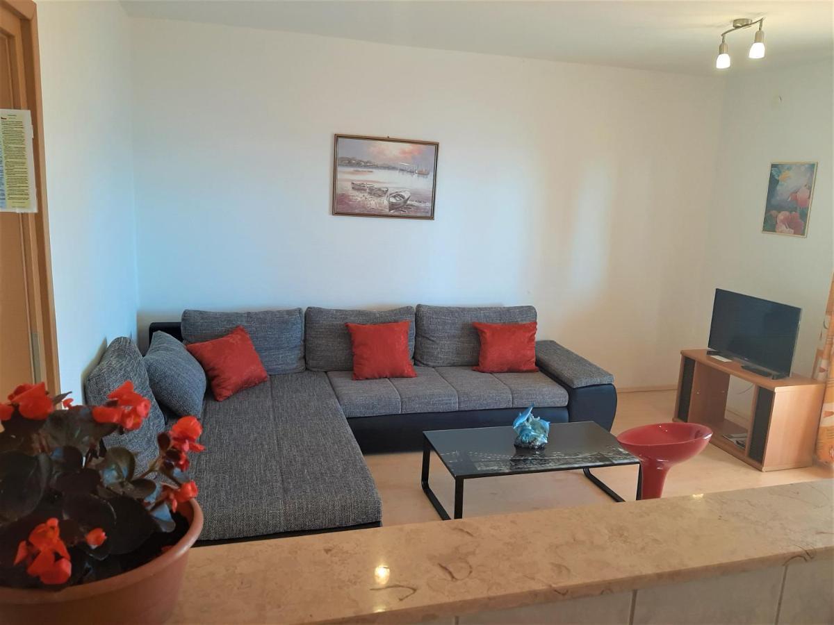 Cozy Apartments With Sea View Novi Vinodolski Zewnętrze zdjęcie